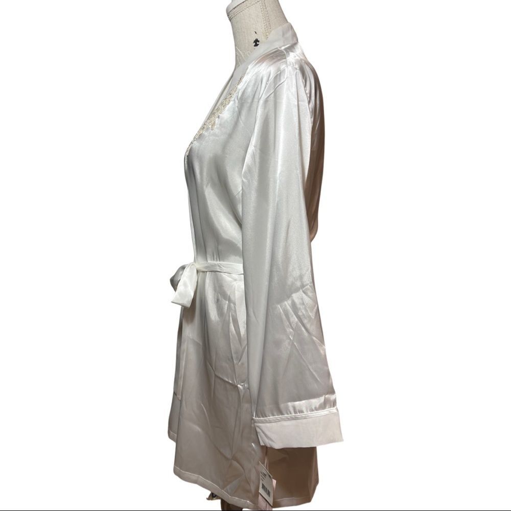 NWT Linea Donatella Midnight Short Wrap Robe size small/medium white bridal - Picture 8 of 9